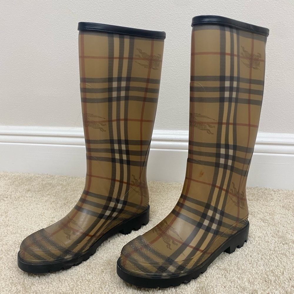 Burberry Rain Boots Size 37